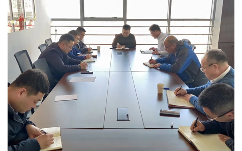 東營市建設(shè)工程安全與設(shè)備管理協(xié)會三屆二次理事會議在天華實業(yè)集團召開