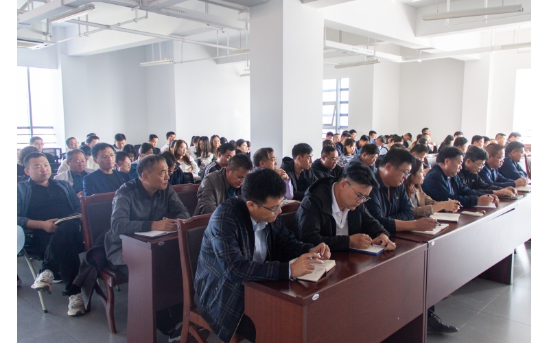 【天華新聞】天華實(shí)業(yè)集團(tuán)10月份月度工作會(huì)議順利召開