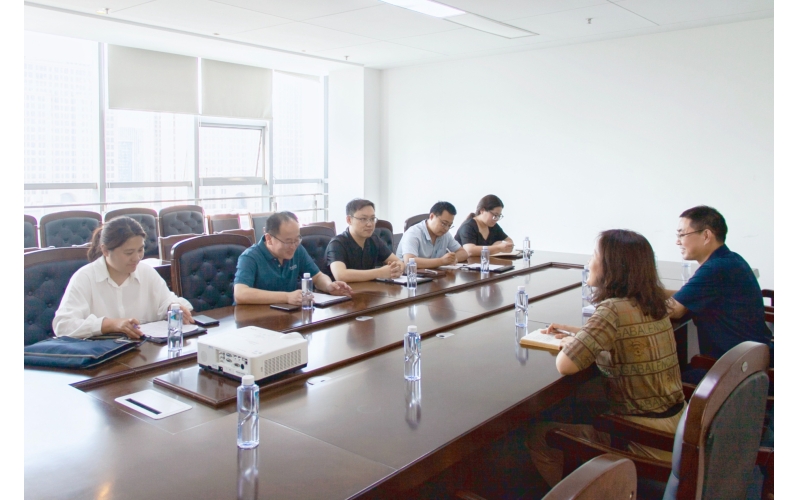 【天華新聞】廣饒縣建設(shè)局黨組成員孫方凱、統(tǒng)計(jì)局副局長(zhǎng)劉昱喆一行到天華實(shí)業(yè)集團(tuán)走訪調(diào)研