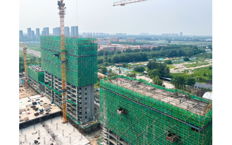 鏖戰(zhàn)三伏天 聊城項(xiàng)目建設(shè)的“速度與激情”