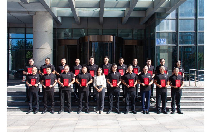 點(diǎn)“師”成金｜天華實(shí)業(yè)集團(tuán)2024年度內(nèi)訓(xùn)師聘任儀式圓滿舉行