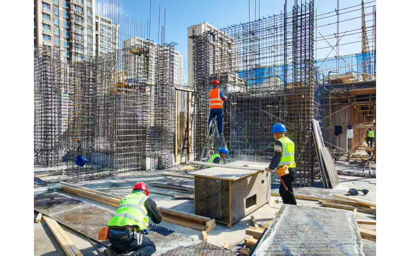 吾悅學(xué)府項(xiàng)目爭(zhēng)春早 掀起實(shí)干奮戰(zhàn)熱潮